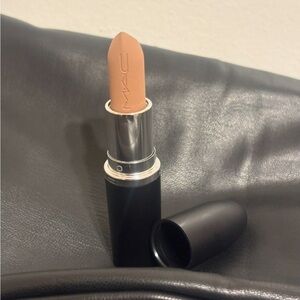 MAC Nude Lipstick- Folio